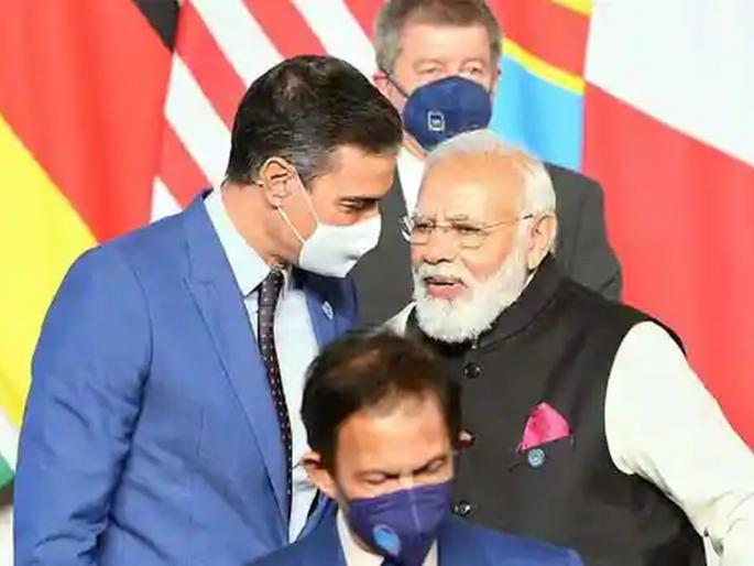 India ready to make 5 billion doses of corona vaccine next year; Narendra Modi's assurance at G20 summit | पुढील वर्षी भारत कोरोना लसीचे 5 अब्ज डोस बनविण्यास तयार; मोदींचे G20 परिषदेत आश्वासन India ready to make 5 billion doses of corona vaccine next year; Narendra Modi's assurance at G20 summit | पुढील वर्षी भारत कोरोना लसीचे 5 अब्ज डोस बनविण्यास तयार; मोदींचे G20 परिषदेत आश्वासन