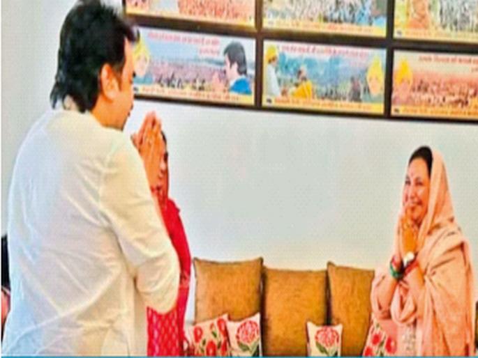 Due to the viral photo, there is a lot of excitement in the politics of Hisar | व्हायरल फोटोमुळे हिसारच्या राजकारणात मोठी खळबळ Due to the viral photo, there is a lot of excitement in the politics of Hisar | व्हायरल फोटोमुळे हिसारच्या राजकारणात मोठी खळबळ