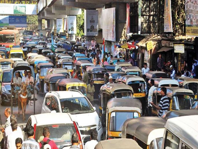 Passengers in Kalyan harassed due to arbitrariness of rickshaw pullers | रिक्षा चालकांच्या मनमानीमुळे कल्याणमधील प्रवासी हैराण Passengers in Kalyan harassed due to arbitrariness of rickshaw pullers | रिक्षा चालकांच्या मनमानीमुळे कल्याणमधील प्रवासी हैराण