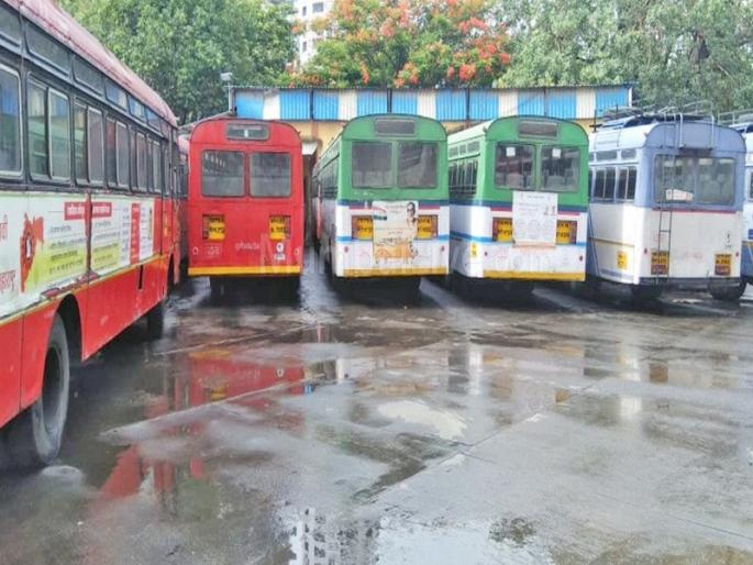 55 crore loss to ST Corporation; Strike strikes, 119 depots closed | एसटी महामंडळाला ५५ कोटींचा तोटा; संपाचा फटका, ११९ आगार बंद 55 crore loss to ST Corporation; Strike strikes, 119 depots closed | एसटी महामंडळाला ५५ कोटींचा तोटा; संपाचा फटका, ११९ आगार बंद