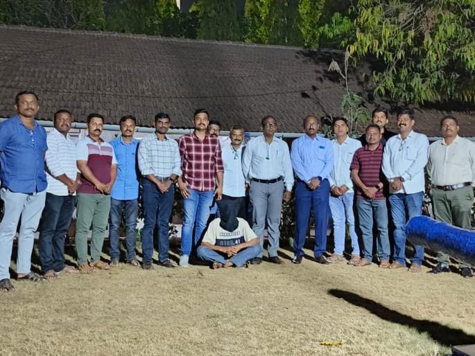 Succeed in solving the murder of Nepalese brothers in Pawas, murder due to immediate reason, one arrested | पावस येथील नेपाळी भावांच्या खुनाचा छडा लावण्यात यश, तत्कालीक कारणातून खून, एकाला अटक Succeed in solving the murder of Nepalese brothers in Pawas, murder due to immediate reason, one arrested | पावस येथील नेपाळी भावांच्या खुनाचा छडा लावण्यात यश, तत्कालीक कारणातून खून, एकाला अटक