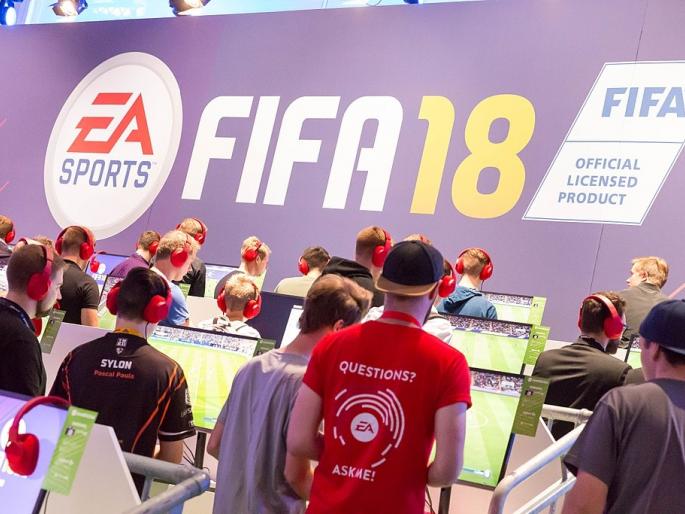 FIFA 18 game entry: know all the features | फिफा १८ गेमची एंट्री: जाणून घ्या सर्व फिचर्स FIFA 18 game entry: know all the features | फिफा १८ गेमची एंट्री: जाणून घ्या सर्व फिचर्स