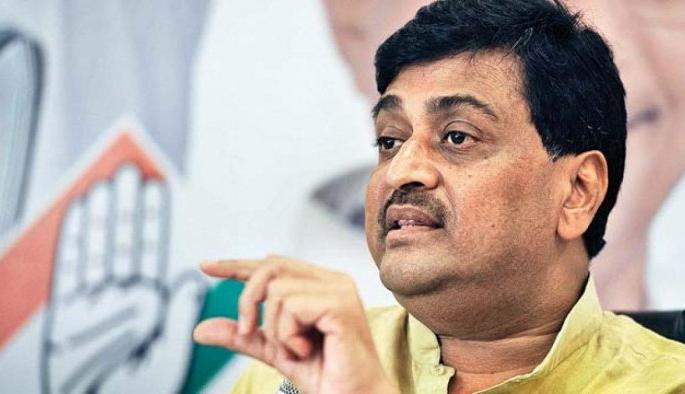 Let the leaders in the district unanimously decide for the Assembly | 'मुख्यमंत्रिपदाचा उमेदवार आधीच जाहीर करा, दिल्ली-मुंबईतून उमेदवार लादू नका!' Let the leaders in the district unanimously decide for the Assembly | 'मुख्यमंत्रिपदाचा उमेदवार आधीच जाहीर करा, दिल्ली-मुंबईतून उमेदवार लादू नका!'