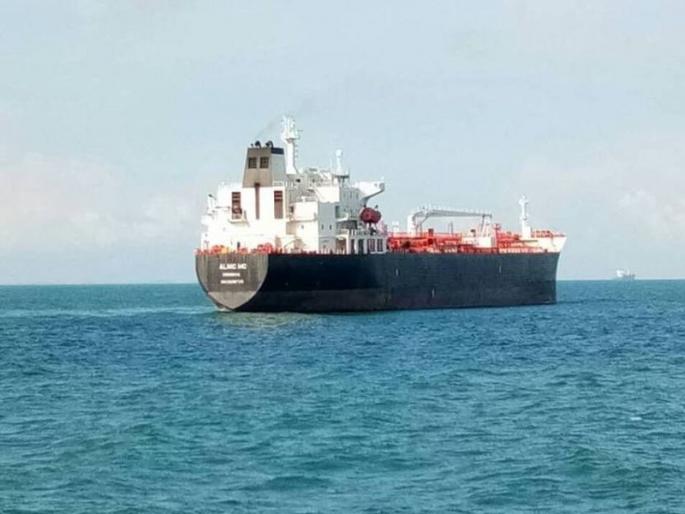 Indian Navy Japan to find 10 Indians, Captain also missing Virar in ship crash | त्या 10 भारतीयांच्या शोधासाठी इंडियन नेव्ही जपानला, जहाज अपघातात विरारचे कॅप्टनही बेपत्ता