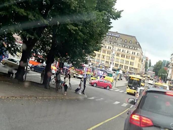 finland several wounded stabbing suspect shot in the leg | फिनलॅंडच्या टुर्कू शहरात भररस्त्यात नागरिकांवर चाकू हल्ला, एका संशयिताला अटक finland several wounded stabbing suspect shot in the leg | फिनलॅंडच्या टुर्कू शहरात भररस्त्यात नागरिकांवर चाकू हल्ला, एका संशयिताला अटक