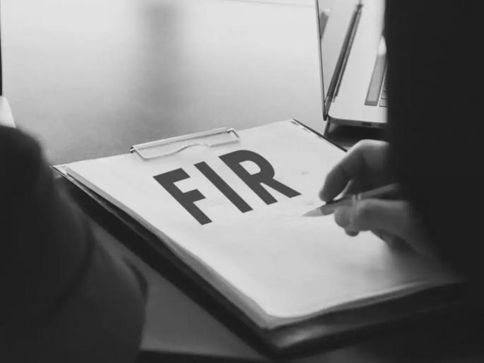 MLA Parinay Phuke's mother runs to the police, files a complaint against her brother's wife | आमदार परिणय फुकेंच्या आईची पोलिसांत धाव, भावाच्या पत्नीविरोधात दिली तक्रार MLA Parinay Phuke's mother runs to the police, files a complaint against her brother's wife | आमदार परिणय फुकेंच्या आईची पोलिसांत धाव, भावाच्या पत्नीविरोधात दिली तक्रार