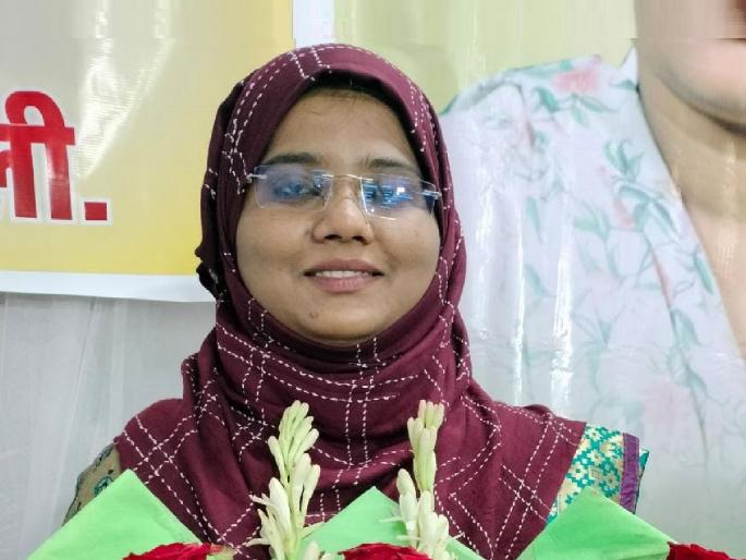 Selection of daughter of fishmonger woman as assistant tax in income tax department | Sangli: मासे विक्रेत्या महिलेच्या लेकीची आयकर विभागात सहायक कर पदी निवड Selection of daughter of fishmonger woman as assistant tax in income tax department | Sangli: मासे विक्रेत्या महिलेच्या लेकीची आयकर विभागात सहायक कर पदी निवड