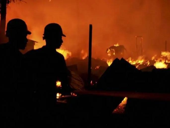 Electric material warehouse caught fire incident in Talwade area | Pimpri Chinchwad: आगीत गोदामातील इलेक्ट्रिक साहित्य खाक, तळवडे परिसरातील घटना Electric material warehouse caught fire incident in Talwade area | Pimpri Chinchwad: आगीत गोदामातील इलेक्ट्रिक साहित्य खाक, तळवडे परिसरातील घटना