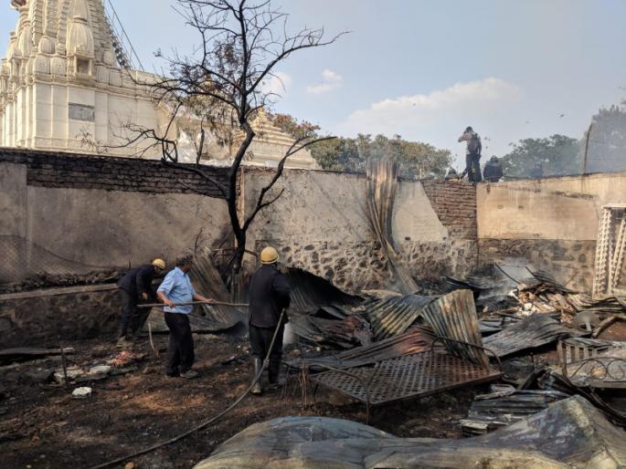 Cylinder blast in Sofa a manufacturing factory at Bibwewadi | बिबवेवाडी येथील सोफा निर्मितीच्या कारखान्याला सिलेंडर स्फोटामुळे भीषण आग  Cylinder blast in Sofa a manufacturing factory at Bibwewadi | बिबवेवाडी येथील सोफा निर्मितीच्या कारखान्याला सिलेंडर स्फोटामुळे भीषण आग