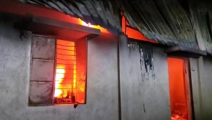 Fire breaks out at Chemical Factory in Murtijapur MIDC | मूर्तिजापूर एमआयडीसीतील केमिकल फॅक्टरीला भीषण आग