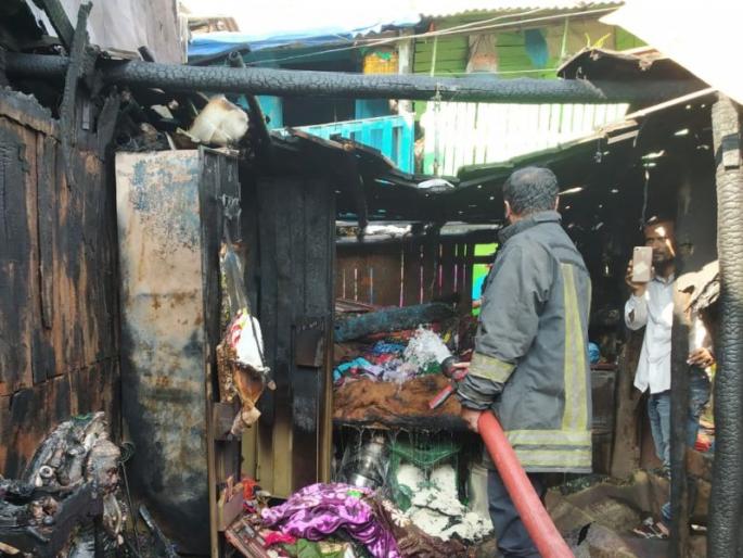 Burning of a woman burnt to death | आगीत जळून एका महिलेचा मृत्यू