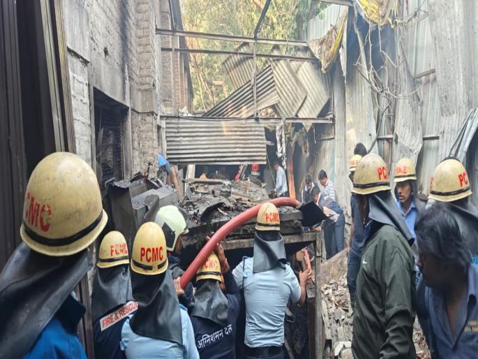 Explosion due to cylinder leak in company; One seriously injured, five workers slightly injured | कंपनीत सिलेंडरमधून गळती झाल्याने स्फोट; एक गंभीर, पाच कामगार किरकोळ जखमी