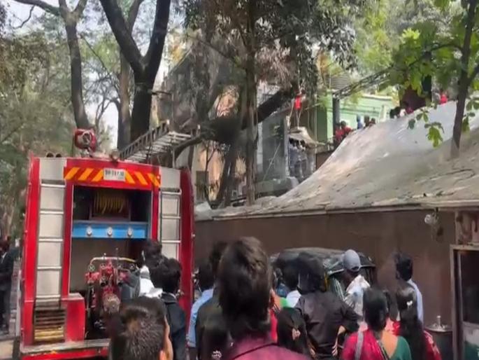 pune fire news video fire brigade pune Massive fire breaks out at Anna Hotel in Pune's Shivajinagar; Firefighters continue efforts to douse it | Video : पुण्यातील शिवाजीनगरमध्ये अण्णा हॉटेलला आग; अग्निशमन दलाचे शर्थीचे प्रयत्न pune fire news video fire brigade pune Massive fire breaks out at Anna Hotel in Pune's Shivajinagar; Firefighters continue efforts to douse it | Video : पुण्यातील शिवाजीनगरमध्ये अण्णा हॉटेलला आग; अग्निशमन दलाचे शर्थीचे प्रयत्न
