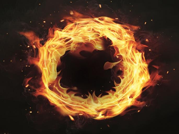 The fire of lawlessness is also a deterrent to those who come into the company | अधर्माचा अग्नी संगतीत येणाऱ्यालाही बाधक The fire of lawlessness is also a deterrent to those who come into the company | अधर्माचा अग्नी संगतीत येणाऱ्यालाही बाधक