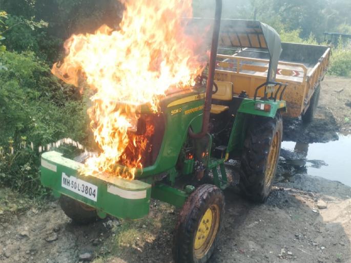 Garbage collector, attempt to set fire to driver in Undale Satara district | Satara: कचरा गोळा करणारी घंटागाडी, चालकाला पेटवून मारण्याचा प्रयत्न Garbage collector, attempt to set fire to driver in Undale Satara district | Satara: कचरा गोळा करणारी घंटागाडी, चालकाला पेटवून मारण्याचा प्रयत्न