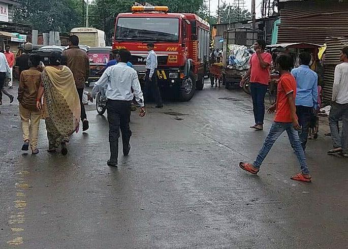 New Fire Service Center in Ratnagiri, Ornamental, Government Depression | रत्नागिरीतील नवीन अग्निशमन केंद्र शोभेचे?, कर्मचारी नियुक्तीबाबत शासनाची उदासिनता New Fire Service Center in Ratnagiri, Ornamental, Government Depression | रत्नागिरीतील नवीन अग्निशमन केंद्र शोभेचे?, कर्मचारी नियुक्तीबाबत शासनाची उदासिनता