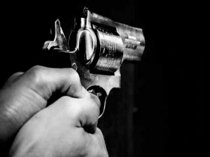 Outbreak of gang war in Kolhapur; Firing in Jawaharnagar, youth injured | कोल्हापुरात टोळीयुध्दाचा भडका; जवाहरनगरात गोळीबार, तरुण जखमी Outbreak of gang war in Kolhapur; Firing in Jawaharnagar, youth injured | कोल्हापुरात टोळीयुध्दाचा भडका; जवाहरनगरात गोळीबार, तरुण जखमी