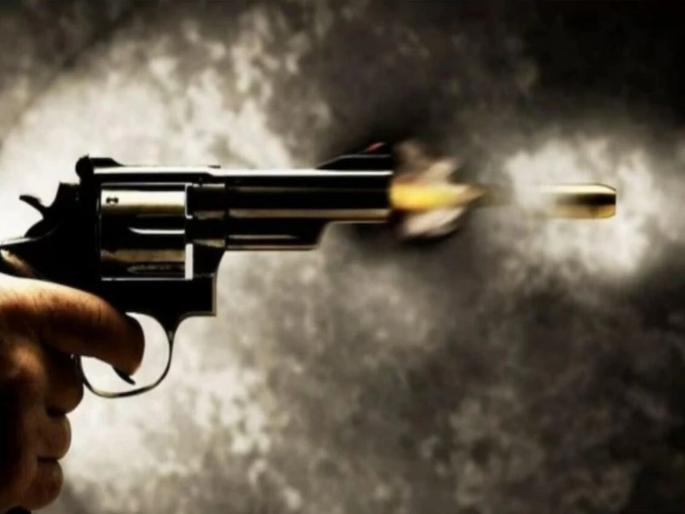 Blood flowed from the watercourse, fierce gunfire, 2 people died, 3 injured | पाण्याच्या पाटावरून वाहिले रक्ताचे पाट, भीषण गोळीबार, २ जणांचा मृत्यू, ३ जखमी Blood flowed from the watercourse, fierce gunfire, 2 people died, 3 injured | पाण्याच्या पाटावरून वाहिले रक्ताचे पाट, भीषण गोळीबार, २ जणांचा मृत्यू, ३ जखमी