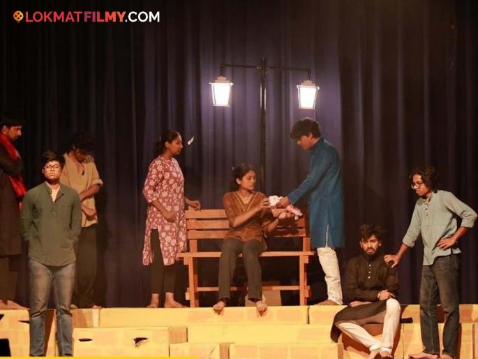 One-act plays on topics ranging from farmer problems to freedom struggle The preliminary round of the Firodia Trophy competition is full of excitement | शेतकरी आत्महत्यापासून ते स्वातंत्र्यसंग्राम विषयांवरील एकांकिका; फिरोदिया करंडक स्पर्धेची प्राथमिक फेरी उत्साहात One-act plays on topics ranging from farmer problems to freedom struggle The preliminary round of the Firodia Trophy competition is full of excitement | शेतकरी आत्महत्यापासून ते स्वातंत्र्यसंग्राम विषयांवरील एकांकिका; फिरोदिया करंडक स्पर्धेची प्राथमिक फेरी उत्साहात