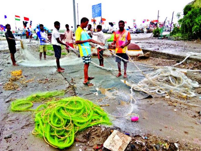 Fishermen will get diesel return soon | मच्छीमारांना लवकरच मिळणार डिझेल परतावा Fishermen will get diesel return soon | मच्छीमारांना लवकरच मिळणार डिझेल परतावा