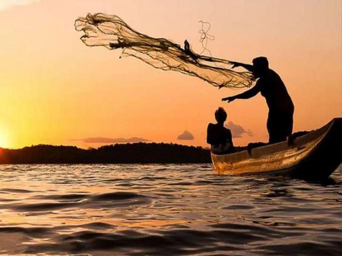 Fish production increases by 29 thousand metric tons; Crackdown on illegal fishing proves beneficial | मत्स्य उत्पादनात २९ हजार मेट्रिक टनची वाढ; बेकायदा मासेमारीला पायबंद ठरला लाभदायी Fish production increases by 29 thousand metric tons; Crackdown on illegal fishing proves beneficial | मत्स्य उत्पादनात २९ हजार मेट्रिक टनची वाढ; बेकायदा मासेमारीला पायबंद ठरला लाभदायी