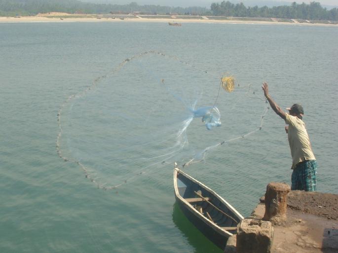 Fishermen started a statewide agitation against the NIO organization | एनआयओ संस्थेच्या विरोधात राज्यव्यापी आंदोलनाला मच्छिमारांनी केली सुरुवात Fishermen started a statewide agitation against the NIO organization | एनआयओ संस्थेच्या विरोधात राज्यव्यापी आंदोलनाला मच्छिमारांनी केली सुरुवात
