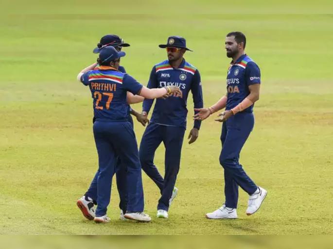 IND vs SL : BCCI add Ishan Porel, Sandeep Warrier, Arshdeep Singh, Sai Kishore and Simarjeet Singh to the squad | IND vs SL : टीम इंडियाच्या ताफ्यात पाच नवे चेहरे; उर्वरित सामन्यांसाठी मुख्य संघात बदल, शिखर धवनबाबत आले मोठे अपडेट्स