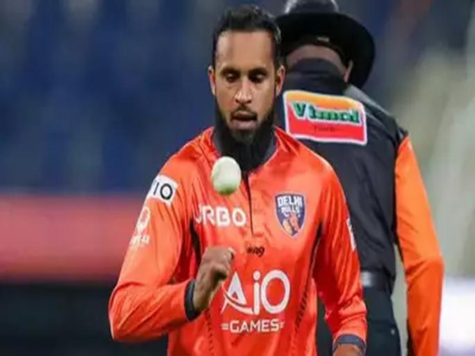 To become a matchwinner, bowlers need to play with courage and confidence; Opinion of legspinner Adil Rashid | मॅचविनर बनण्यासाठी गोलंदाजांनी साहस, आत्मविश्वासाने खेळावे; लेगस्पिनर आदिल राशिद याचे मत