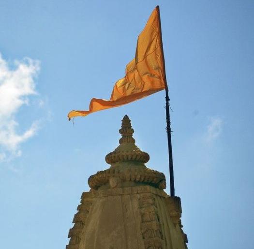 A Hindu temple will be built in Bahrain after Abu Dhabi | अबूधाबीनंतर बहरीनमध्ये हिंदू मंदिर उभारणार A Hindu temple will be built in Bahrain after Abu Dhabi | अबूधाबीनंतर बहरीनमध्ये हिंदू मंदिर उभारणार