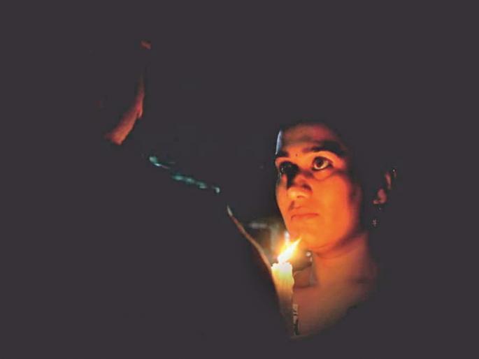 Girls, talk and help each other; Messages from the 'Flickering Flame' shortfilm | मुलींनो, बोलत्या व्हा आणि एकमेकींना मदत करा!; 'फ्लिकरिंग फ्लेम' लघुपटातून संदेश  Girls, talk and help each other; Messages from the 'Flickering Flame' shortfilm | मुलींनो, बोलत्या व्हा आणि एकमेकींना मदत करा!; 'फ्लिकरिंग फ्लेम' लघुपटातून संदेश