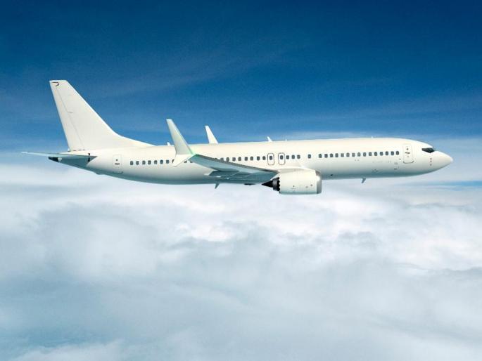 As many as 4242 complaints of misbehavior in aircraft, divided into two categories | विमानात गैरवर्तनाच्या तब्बल ४२४२ तक्रारी, विभागणी दोन श्रेणींत As many as 4242 complaints of misbehavior in aircraft, divided into two categories | विमानात गैरवर्तनाच्या तब्बल ४२४२ तक्रारी, विभागणी दोन श्रेणींत