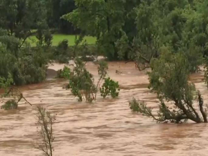 55 crore damage of roads and bridges in the pune district due to heavy rains | अतिवृष्टीत पुणे जिल्ह्यातील रस्ते व पुलांचे 55 कोटींचे नुकसान : सार्वजनिक बांधकाम विभागाचा अंदाज 55 crore damage of roads and bridges in the pune district due to heavy rains | अतिवृष्टीत पुणे जिल्ह्यातील रस्ते व पुलांचे 55 कोटींचे नुकसान : सार्वजनिक बांधकाम विभागाचा अंदाज