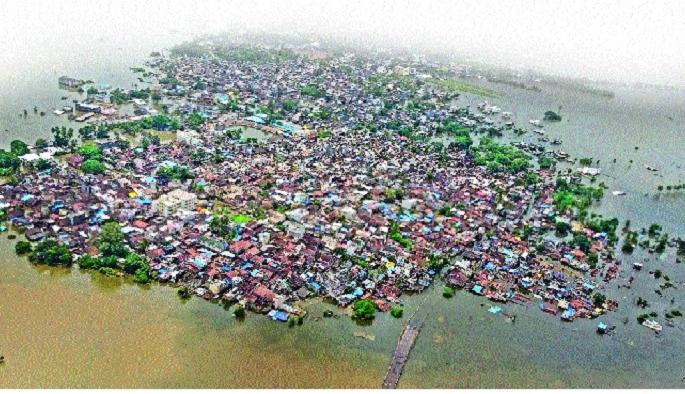 The tears of the flood victims | पूरग्रस्तांचे अश्रू The tears of the flood victims | पूरग्रस्तांचे अश्रू