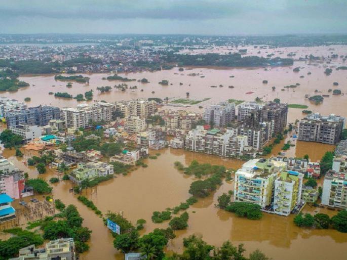 do not try to take credits of help in a critical situations | वडाचिया साली जो वृथा पिंपळा चिकटवि; जशी ज्याची खावी पोळी; त्याचिच वाजवी टाळी do not try to take credits of help in a critical situations | वडाचिया साली जो वृथा पिंपळा चिकटवि; जशी ज्याची खावी पोळी; त्याचिच वाजवी टाळी