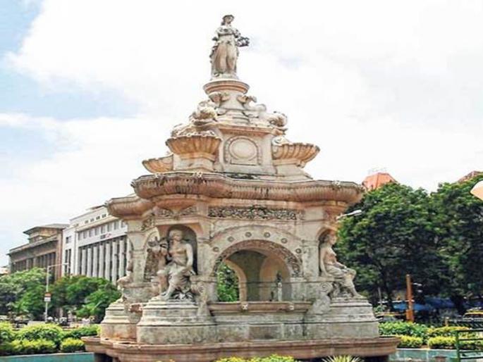 Leakage from Flora Fountain even after renewal | नूतनीकरणानंतरही फ्लोरा फाउंटनमधून गळती Leakage from Flora Fountain even after renewal | नूतनीकरणानंतरही फ्लोरा फाउंटनमधून गळती