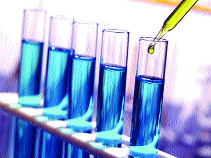 The amount of fluoride in the water will be known in three seconds | तीन सेकंदात घरबसल्या कळणार पाण्यातील फ्लोराईडची मात्रा The amount of fluoride in the water will be known in three seconds | तीन सेकंदात घरबसल्या कळणार पाण्यातील फ्लोराईडची मात्रा