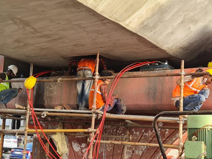 mumbai Love Grove flyover bearing repairs begin flyover closed for traffic until Sunday | मुंबई : लव्ह ग्रोव्ह उड्डाणपुलाच्या बेअरिंग दुरुस्तीच्या कामाला प्रारंभ, रविवारपर्यंत उड्डाणपूल वाहतुकीसाठी बंद mumbai Love Grove flyover bearing repairs begin flyover closed for traffic until Sunday | मुंबई : लव्ह ग्रोव्ह उड्डाणपुलाच्या बेअरिंग दुरुस्तीच्या कामाला प्रारंभ, रविवारपर्यंत उड्डाणपूल वाहतुकीसाठी बंद