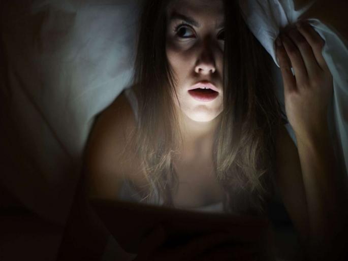 I feel constantly afraid...Fear makes my mind unable to sleep, what is the reason? | सतत भीती वाटते...झाेपही उडालीय! भीतीमुळे मनातील घर झोपेला पोखरतं, काय आहे कारण?