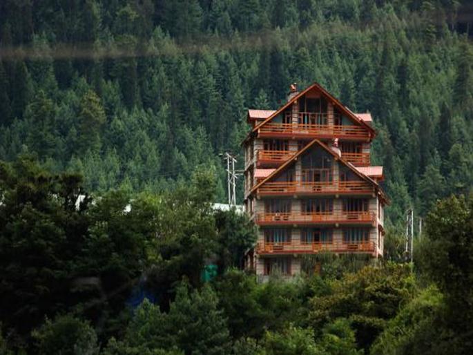 Best cottage stays in India for romantic vacations | निसर्गाच्या कुशीतील 'या' ठिकाणांवर घेऊ शकता 'कॉटेज स्टे'चा वेगळा अनुभव!