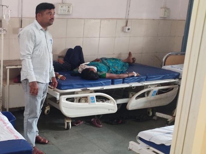 Poisoning by eating fasting bhagar, incident from Pungala, Jintur taluk | उपवासाची भगर खाल्ल्याने विषबाधा, पुंगळा गावातील ग्रामस्थांना रात्रीतून त्रास Poisoning by eating fasting bhagar, incident from Pungala, Jintur taluk | उपवासाची भगर खाल्ल्याने विषबाधा, पुंगळा गावातील ग्रामस्थांना रात्रीतून त्रास