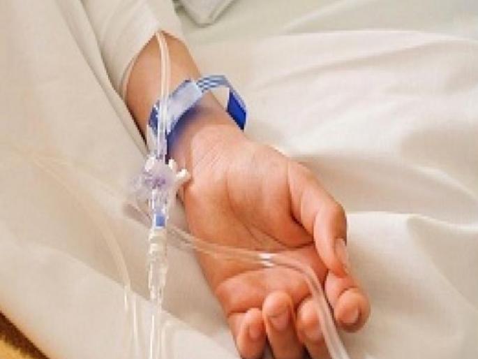 food poisoning to 19 students in a hostel for children of sugarcane workers Ambajogai | ऊसतोड कामगारांच्या मुलांसाठीच्या वसतिगृहातील १९ विद्यार्थ्यांना अन्नातून विषबाधा food poisoning to 19 students in a hostel for children of sugarcane workers Ambajogai | ऊसतोड कामगारांच्या मुलांसाठीच्या वसतिगृहातील १९ विद्यार्थ्यांना अन्नातून विषबाधा