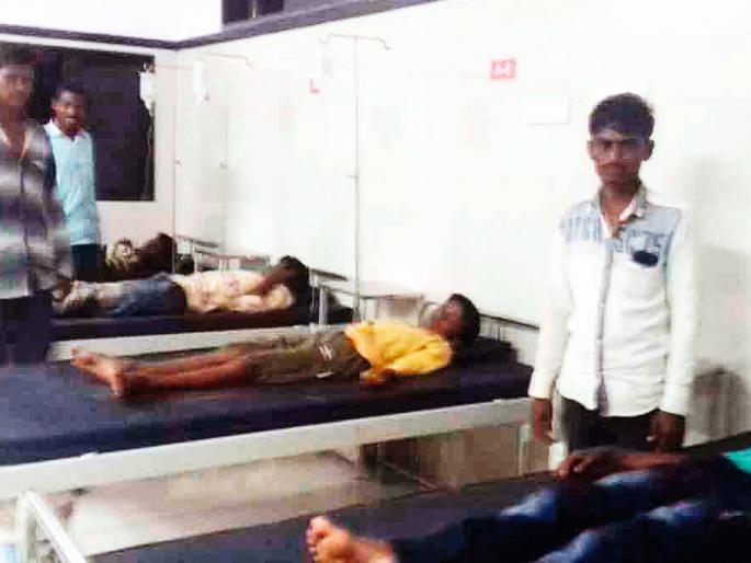 Seven children poisoned by eating the moon of the moon | चंद्रज्योतीच्या बिया खाल्ल्याने सात बालकांना विषबाधा Seven children poisoned by eating the moon of the moon | चंद्रज्योतीच्या बिया खाल्ल्याने सात बालकांना विषबाधा