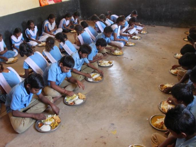 Waiting for pay rise for school nutrition staff | शालेय पोषण आहार कर्मचाऱ्यांना वेतन वाढीची प्रतीक्षा