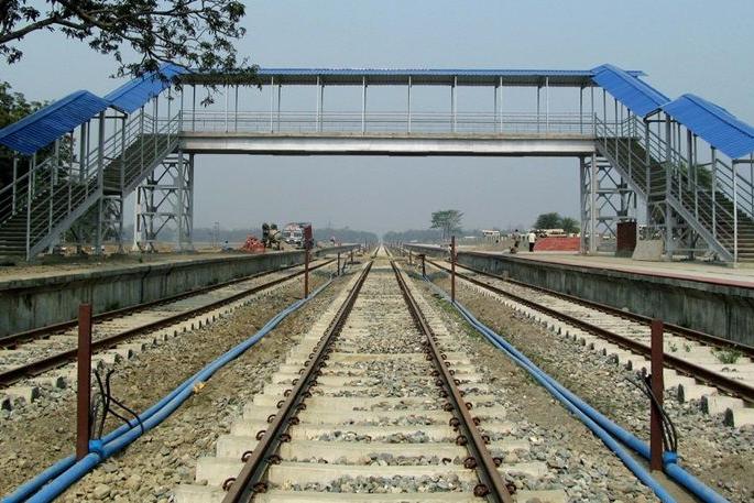 Nagpur Railway Station: Even after a year, the work of foot overbridge in the cold only | नागपूर रेल्वेस्थानक : वर्षभरानंतरही फूट ओव्हब्रिजचे काम थंडबस्त्यातच Nagpur Railway Station: Even after a year, the work of foot overbridge in the cold only | नागपूर रेल्वेस्थानक : वर्षभरानंतरही फूट ओव्हब्रिजचे काम थंडबस्त्यातच