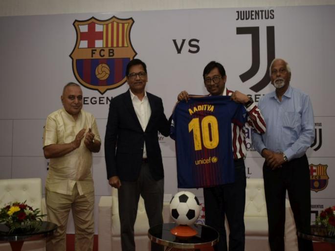 Football Match of Barcelona and Yuventres will be played on April 27 in navi mumbai | फुटबॉलचे देव अवतरणार क्रीडा पंढरीत ; 27 एप्रिलला रंगणार बार्सिलोना आणि युवेंटसमध्ये सामना Football Match of Barcelona and Yuventres will be played on April 27 in navi mumbai | फुटबॉलचे देव अवतरणार क्रीडा पंढरीत ; 27 एप्रिलला रंगणार बार्सिलोना आणि युवेंटसमध्ये सामना