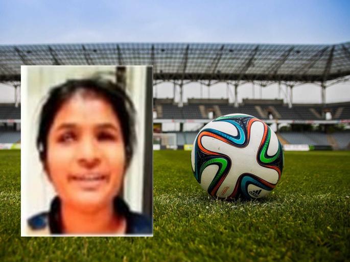 Divyang Komal, who led India for football, was parented by ZP school teacher! | सॅल्यूट! फुटबॉलसाठी भारताचे नेतृत्व करणाऱ्या दिव्यांग कोमलचे पालकत्व जि.प. शाळेच्या शिक्षकाकडे! Divyang Komal, who led India for football, was parented by ZP school teacher! | सॅल्यूट! फुटबॉलसाठी भारताचे नेतृत्व करणाऱ्या दिव्यांग कोमलचे पालकत्व जि.प. शाळेच्या शिक्षकाकडे!