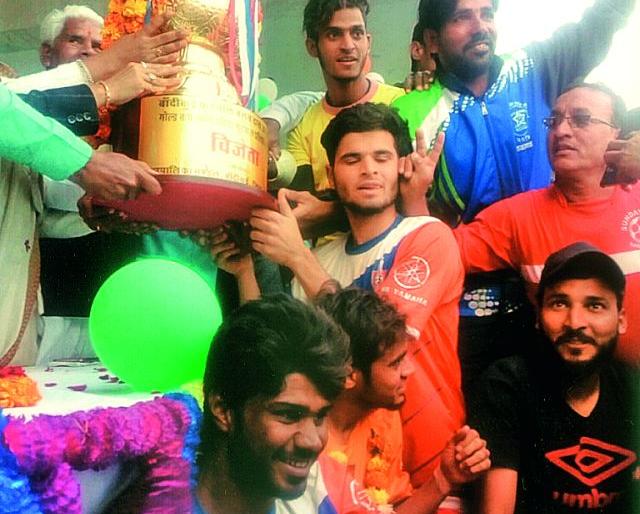 Across the All India Football Tournament Akola! | ऑल इंडिया फुटबॉल टुर्नामेंटवर अकोल्याची मोहोर!