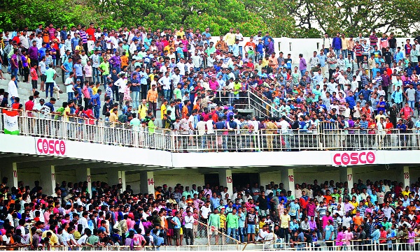 Practical 'A' over 'Shivaji': Atal Cup Football: Decision on Tiebraker; | प्रॅक्टिस ‘अ’ची ‘शिवाजी’वर मात अटल चषक फुटबॉल : टायब्रेकरवर निर्णय, सामन्यात शेवटपर्यंत चुरस