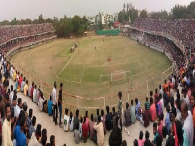 Football season in Kolhapur to start from December 1; KSA announces 47 rules to keep the season disciplined | कोल्हापुरात फुटबॉल हंगामास १ डिसेंबरपासून प्रारंभ; हंगाम शिस्तबध्द होण्यासाठी केएसएने जाहीर केले ४७ नियम Football season in Kolhapur to start from December 1; KSA announces 47 rules to keep the season disciplined | कोल्हापुरात फुटबॉल हंगामास १ डिसेंबरपासून प्रारंभ; हंगाम शिस्तबध्द होण्यासाठी केएसएने जाहीर केले ४७ नियम
