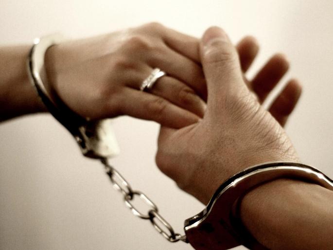 A 16-year-old girl is married to 65-year-old Sheikh | धक्कादायक !16 वर्षाच्या मुलीचे 65 वर्षाच्या शेखसोबत लावले लग्न A 16-year-old girl is married to 65-year-old Sheikh | धक्कादायक !16 वर्षाच्या मुलीचे 65 वर्षाच्या शेखसोबत लावले लग्न